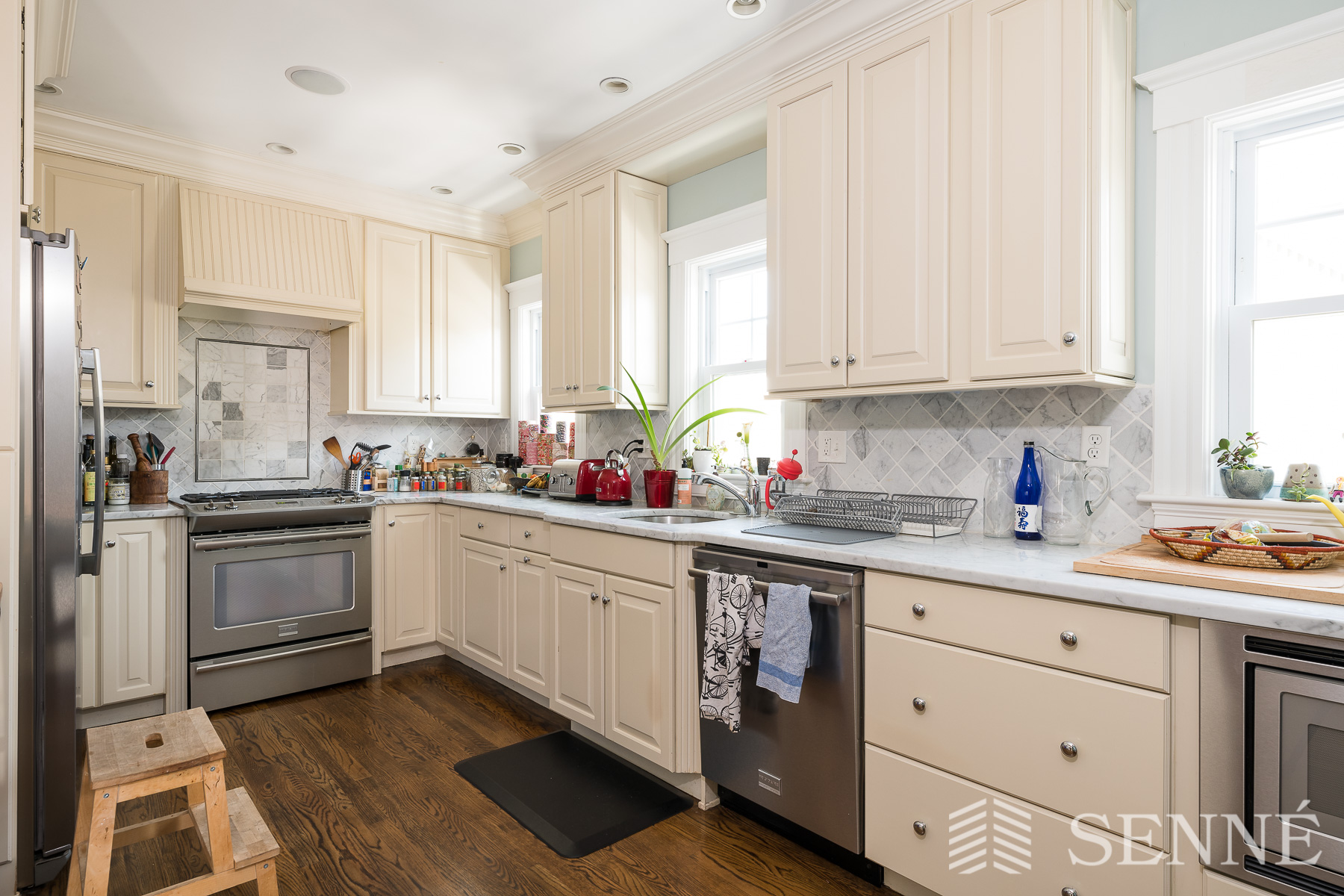 3 bed, 2.5 bath apartment for rent at 9 Meacham Rd Unit 2A, North Cambridge — photo 15 of 17
