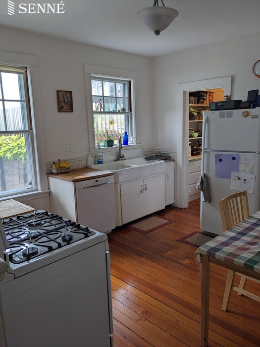 2 bed, 1 bath apartment for rent at 243 Huron Ave Unit 1, West Cambridge — photo 7 of 7