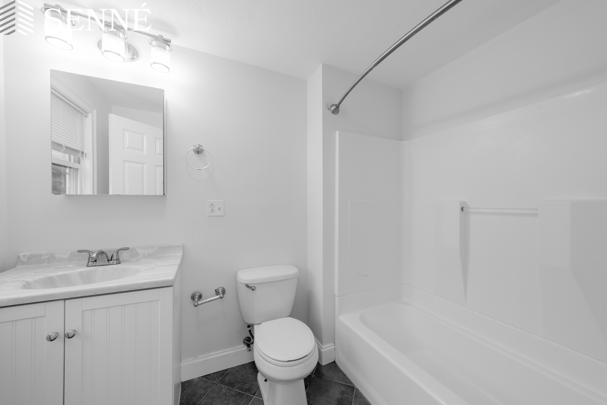 4 bed, 2.5 bath apartment for rent at 16 Notre Dame St Unit 3, Jamaica Plain — photo 12 of 17
