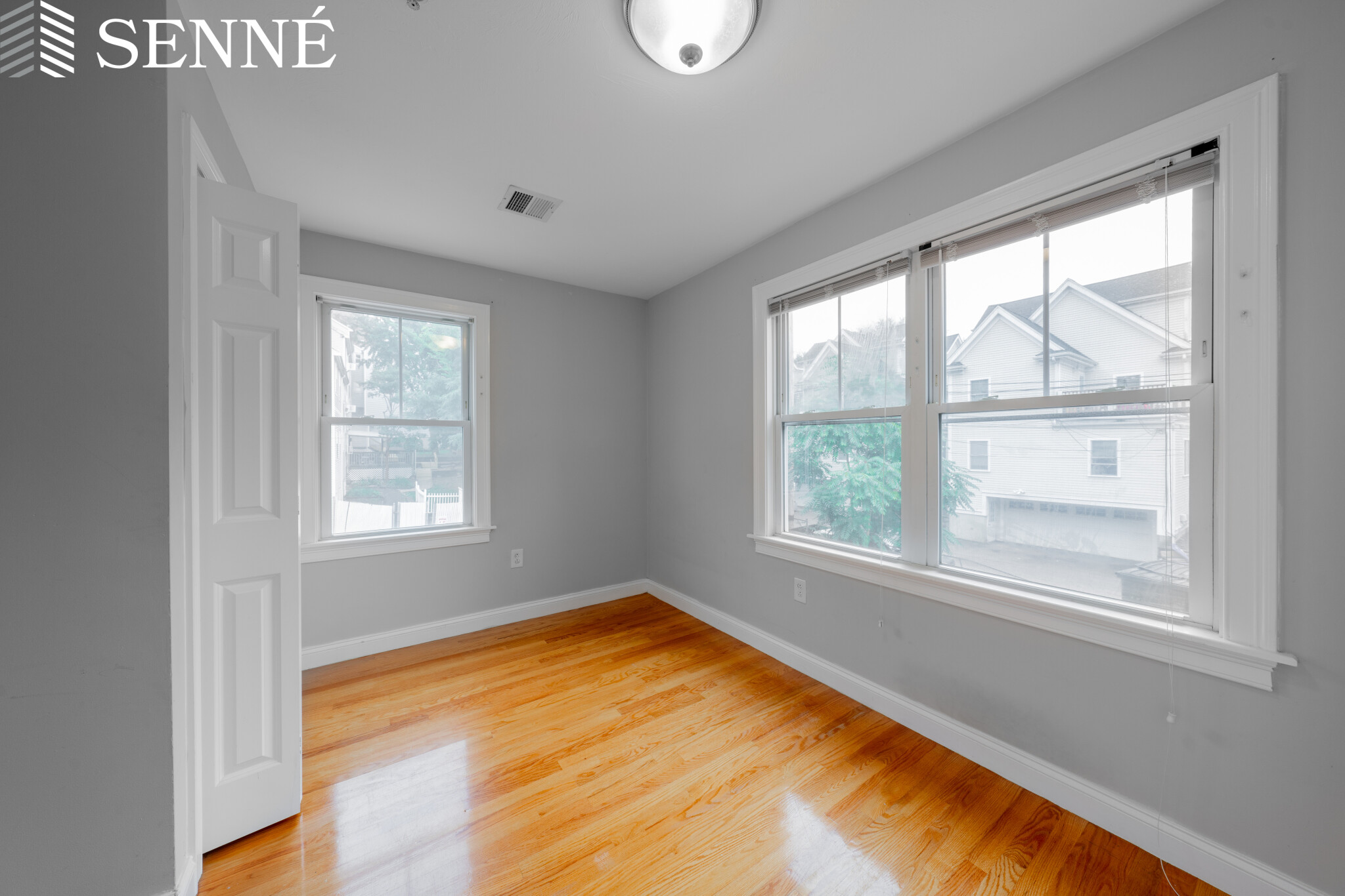 4 bed, 2.5 bath apartment for rent at 16 Notre Dame St Unit 3, Jamaica Plain — photo 14 of 17