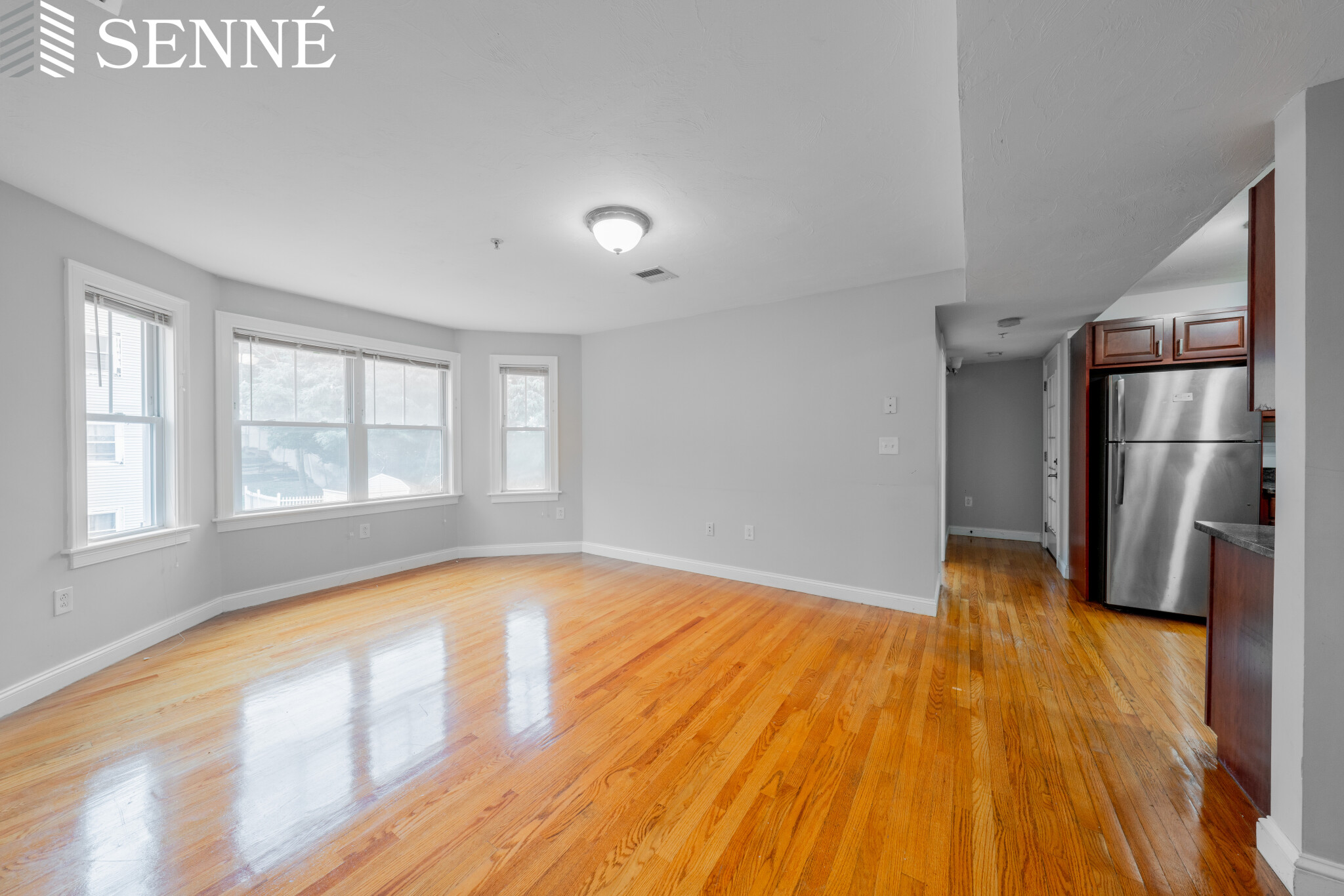 4 bed, 2.5 bath apartment for rent at 16 Notre Dame St Unit 3, Jamaica Plain — photo 9 of 17