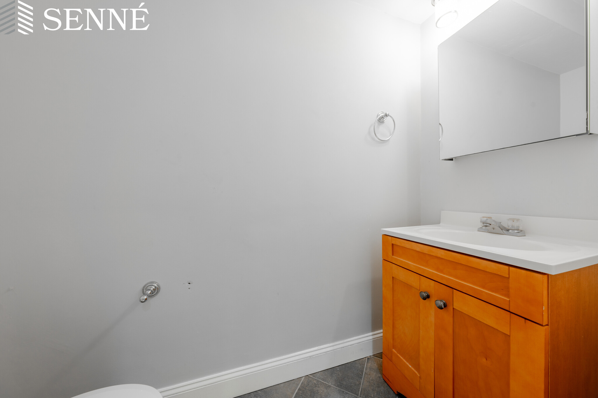 4 bed, 2.5 bath apartment for rent at 16 Notre Dame St Unit 3, Jamaica Plain — photo 11 of 17