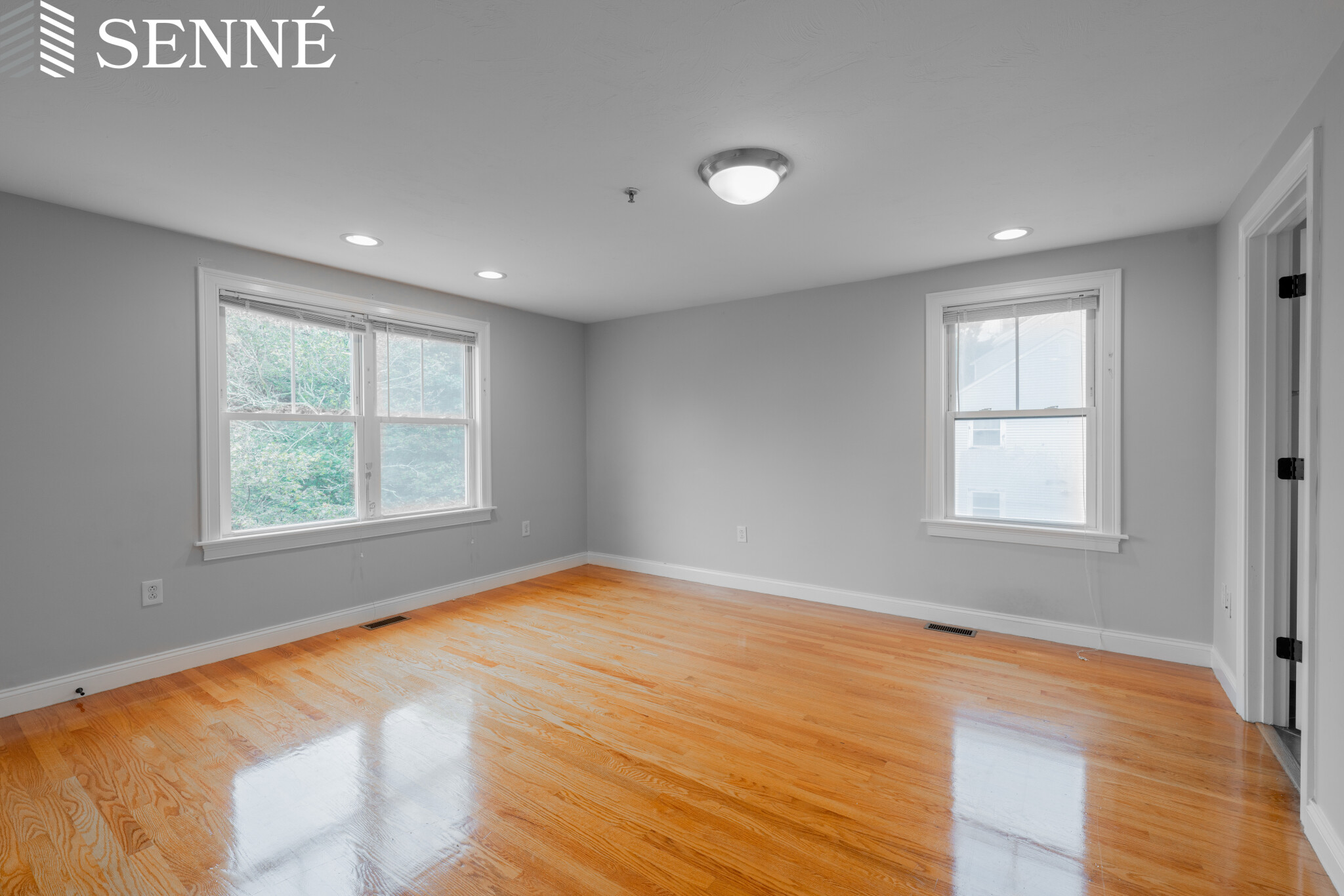 4 bed, 2.5 bath apartment for rent at 16 Notre Dame St Unit 3, Jamaica Plain — photo 6 of 17