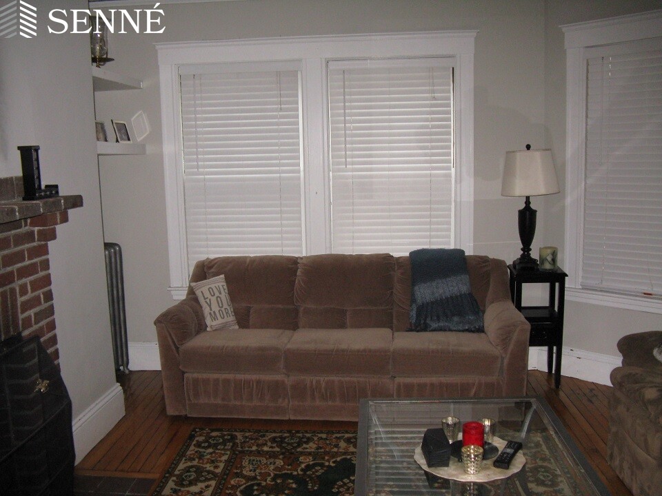 2 bed, 1 bath apartment for rent at 13 Story St Unit 1, Harvard Square — photo 4 of 8