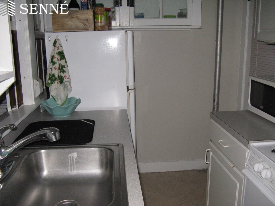 2 bed, 1 bath apartment for rent at 13 Story St Unit 1, Harvard Square — photo 8 of 8