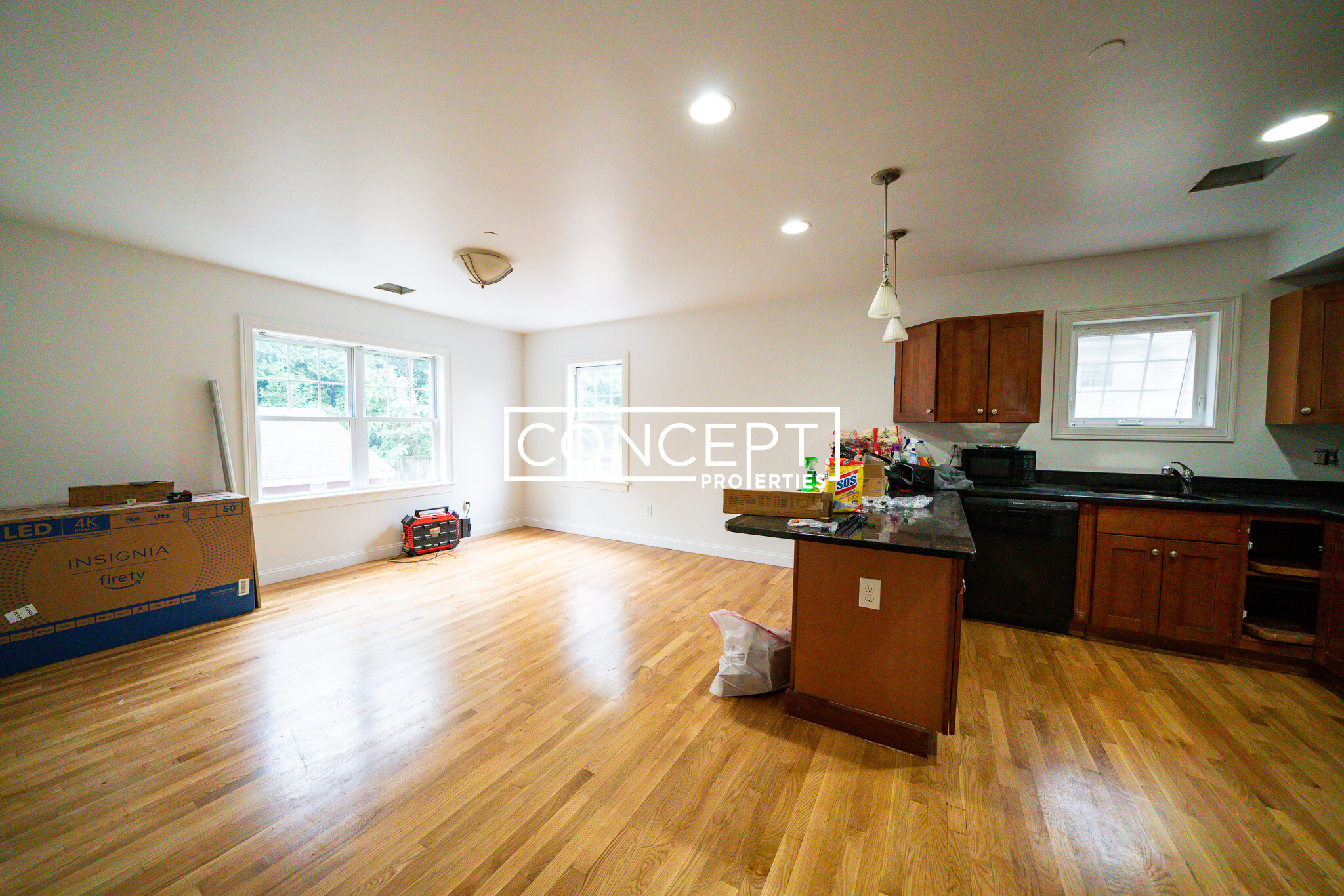 1 bed, 1 bath apartment for rent at 57 Circuit St Unit B, Roxbury — photo 2 of 45