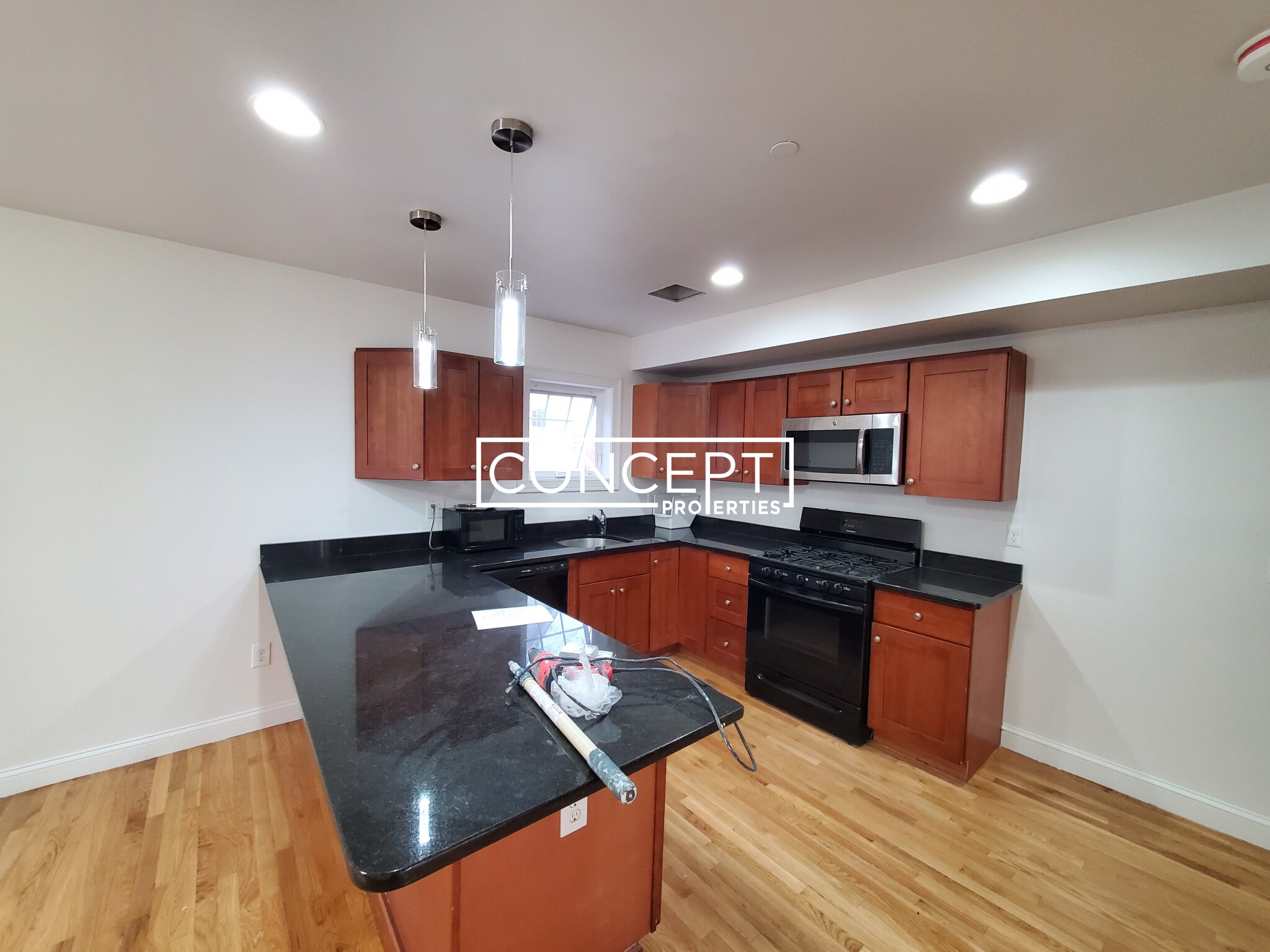 1 bed, 1 bath apartment for rent at 57 Circuit St Unit B, Roxbury — photo 5 of 45