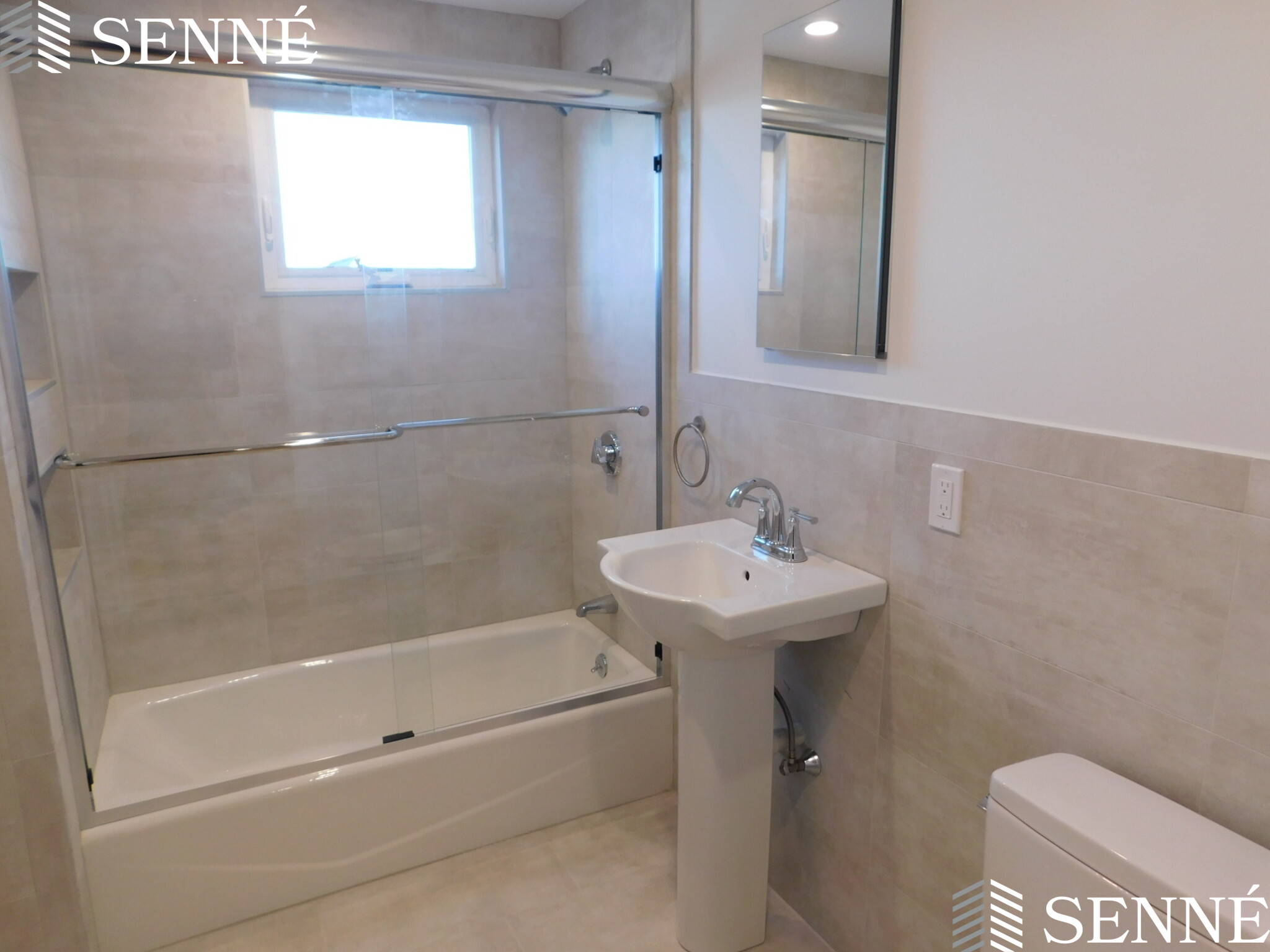 4 bed, 2 bath apartment for rent at 26 26 Unit Fenwick St, Winter Hill — photo 3 of 8