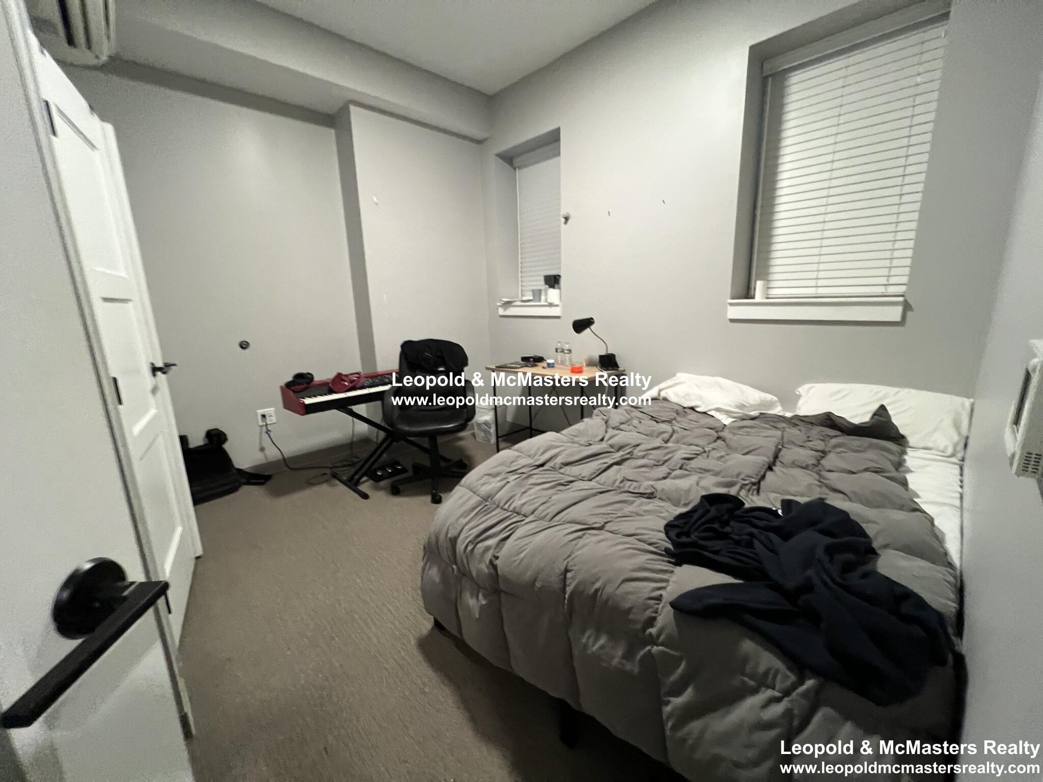 3 bed, 1 bath apartment for rent at 100 Hemenway St Unit 206a, Fenway — photo 2 of 6