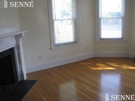 3 bed, 1 bath apartment for rent at 1573 Cambridge St Unit 1, Mid Cambridge — photo 6 of 10