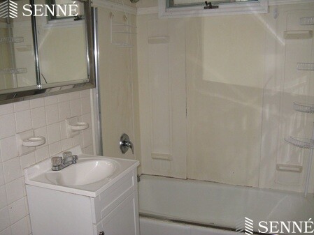 3 bed, 1 bath apartment for rent at 1573 Cambridge St Unit 1, Mid Cambridge — photo 3 of 10