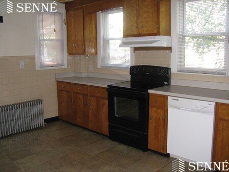 3 bed, 1 bath apartment for rent at 1573 Cambridge St Unit 1, Mid Cambridge — photo 10 of 10