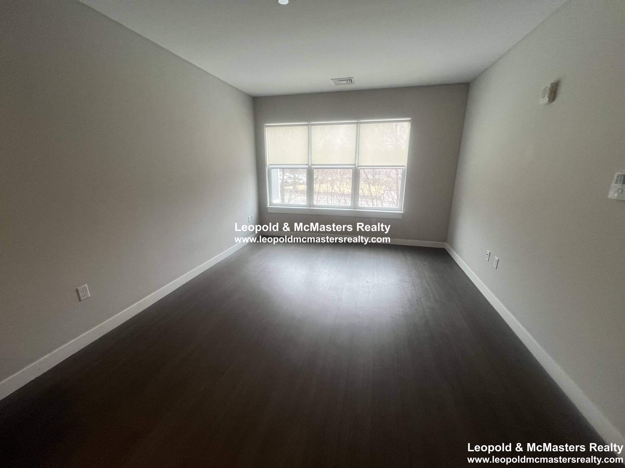 1 bed, 1 bath apartment for rent at 23 Bridge St Unit 310, Quincy — photo 2 of 4