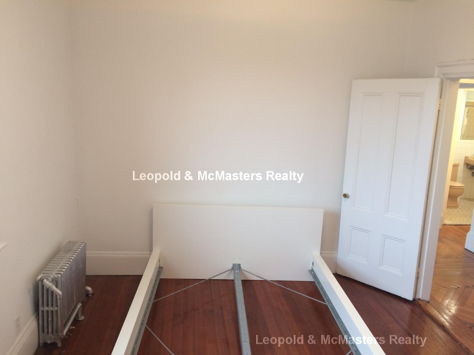 1 bed, 1 bath apartment for rent at 20 Mount Vernon St Unit 201, Beacon Hill — photo 10 of 12