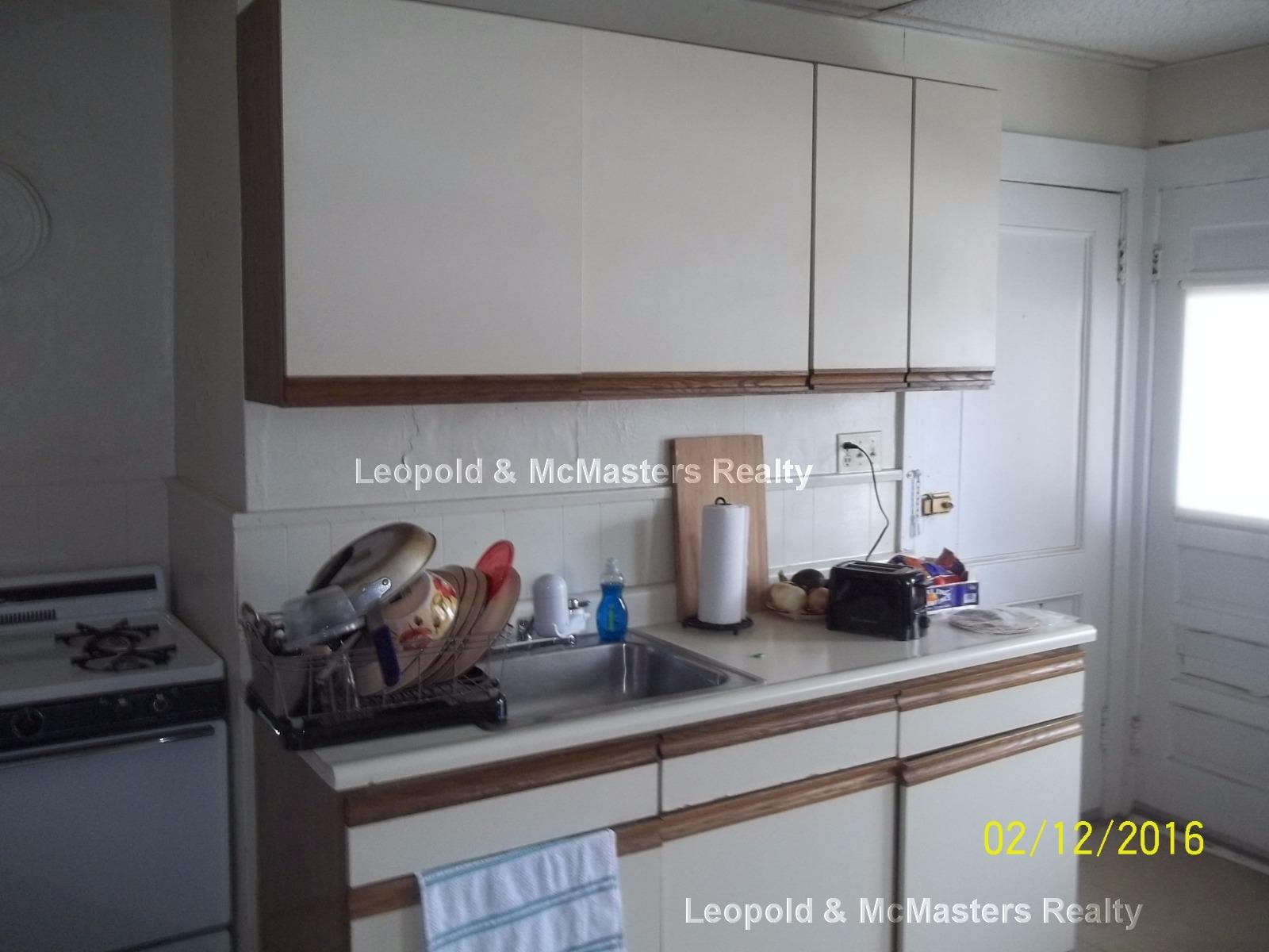 2 bed, 1 bath apartment for rent at 25 Lourdes Ave Unit 6, Jamaica Plain — photo 3 of 6