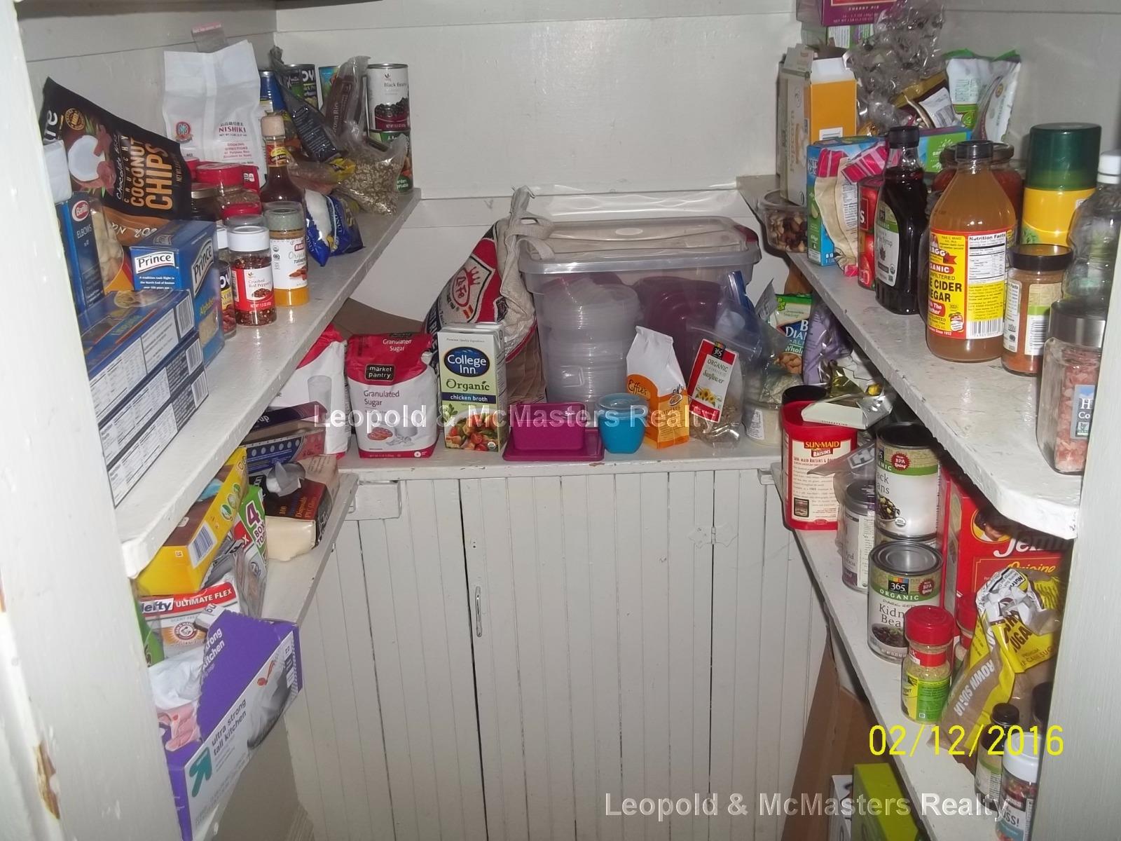 2 bed, 1 bath apartment for rent at 25 Lourdes Ave Unit 6, Jamaica Plain — photo 4 of 6