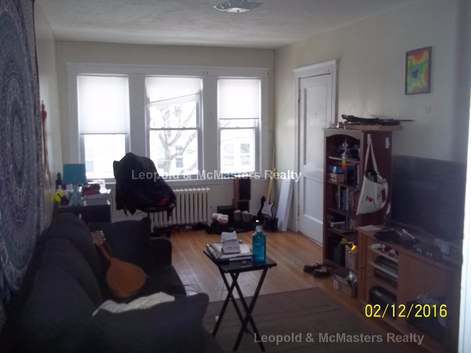2 bed, 1 bath apartment for rent at 25 Lourdes Ave Unit 6, Jamaica Plain — photo 5 of 6