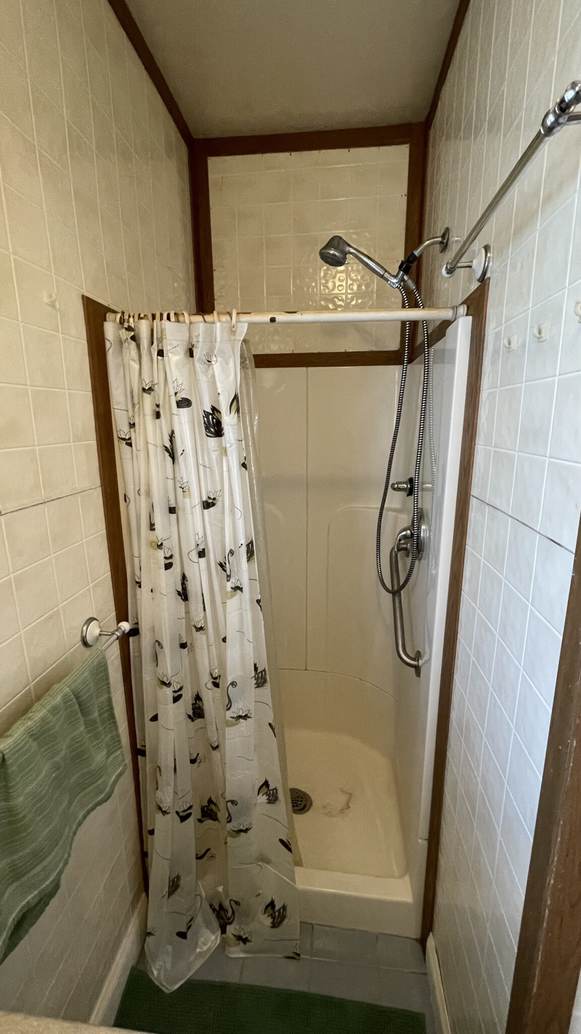 5 bed, 2 bath apartment for rent at 38 Pomeroy St Unit 38, Allston — photo 15 of 28