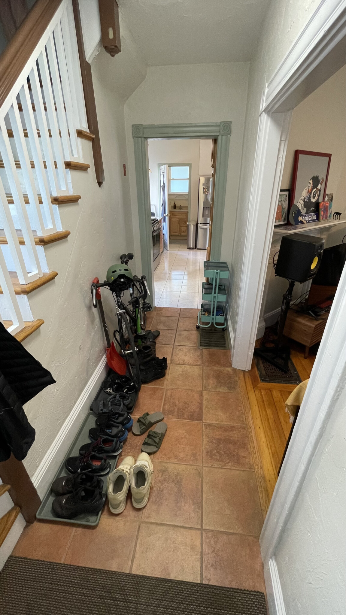 5 bed, 2 bath apartment for rent at 38 Pomeroy St Unit 38, Allston — photo 8 of 28