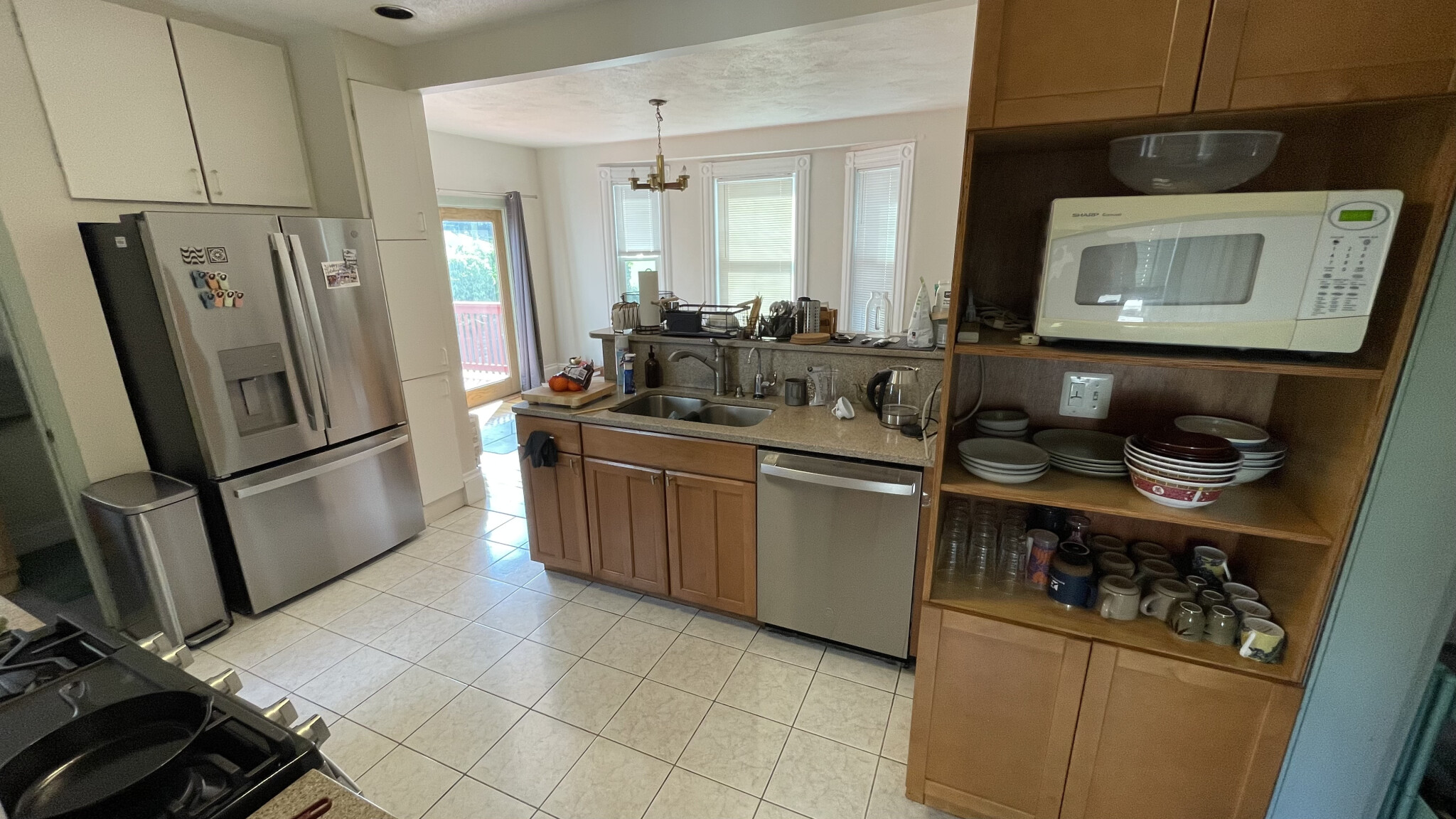 5 bed, 2 bath apartment for rent at 38 Pomeroy St Unit 38, Allston — photo 7 of 28