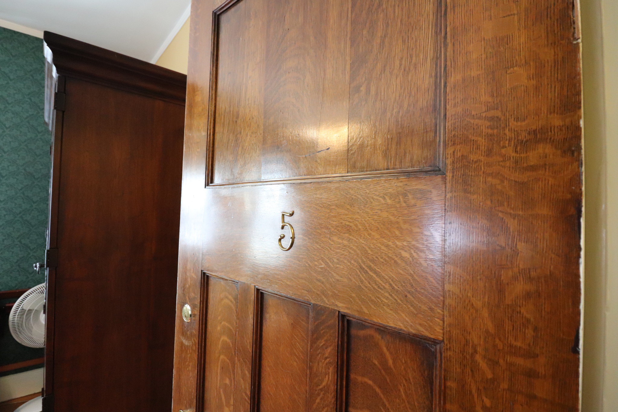 Studio bed, 1 bath apartment for rent at 92 Sewall Ave Unit 5, Longwood — photo 8 of 8