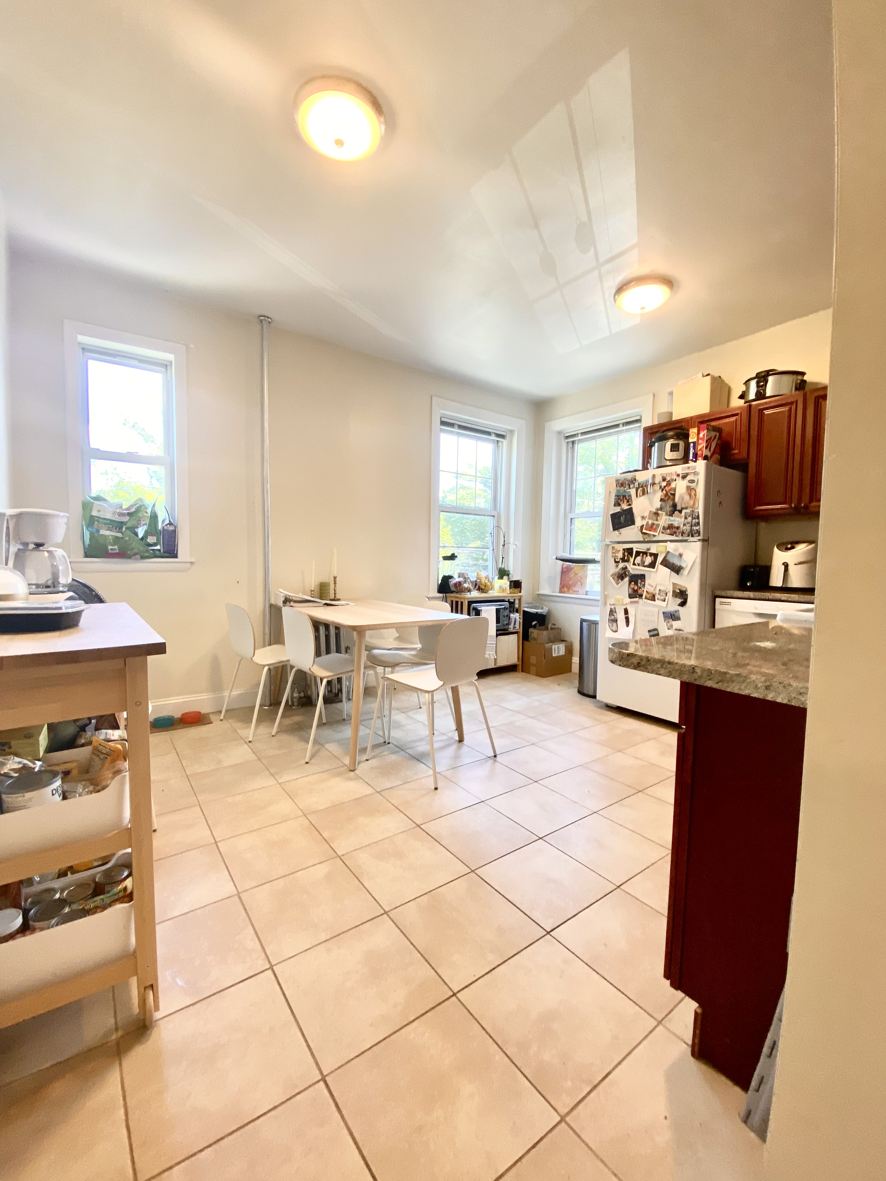 4 bed, 1.5 bath apartment for rent at 719 Washington St Unit 2, Washington Square — photo 6 of 8
