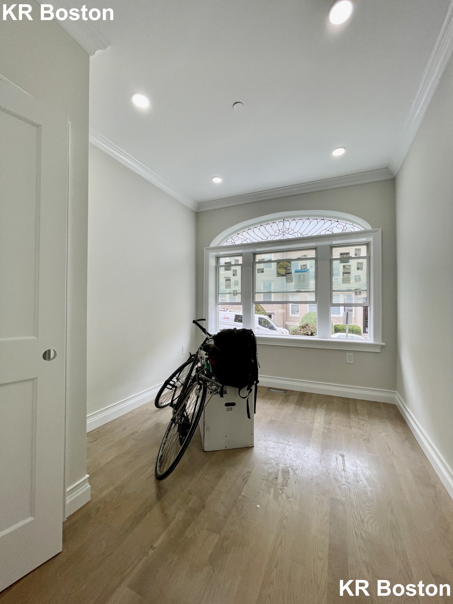 4 bed, 2 bath apartment for rent at 12 Mount Hood Rd Unit 1, Brighton — photo 6 of 7