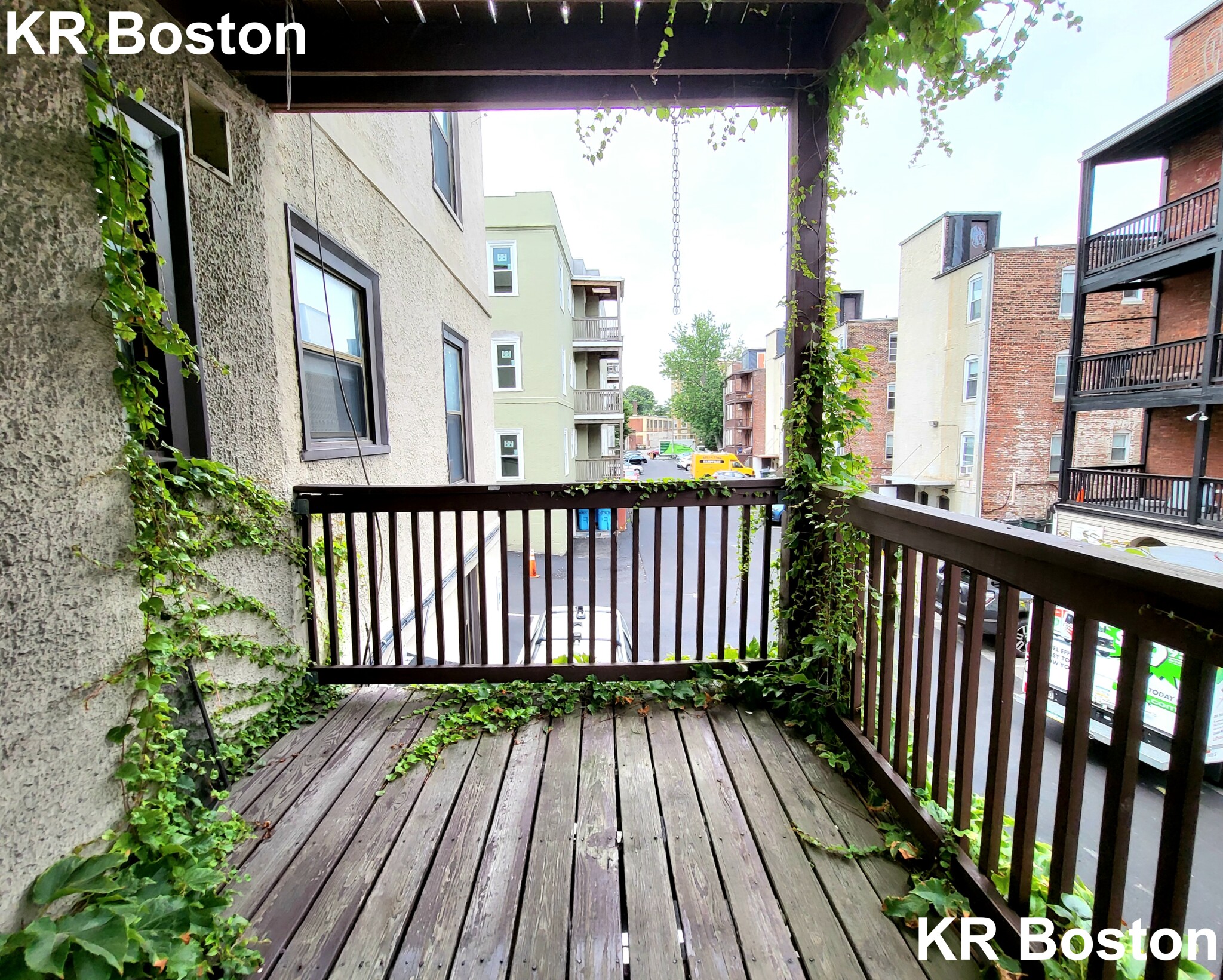 4 bed, 2 bath apartment for rent at 25 Hamilton Rd Unit 1, Coolidge Corner — photo 1 of 10