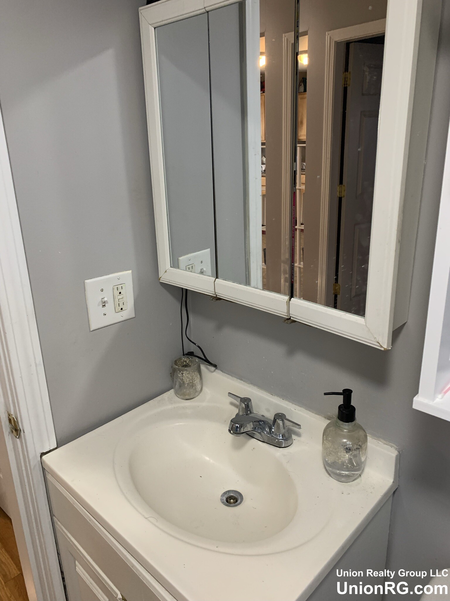 3 bed, 1 bath apartment for rent at 367 Market St Unit 1, Brighton — photo 8 of 13