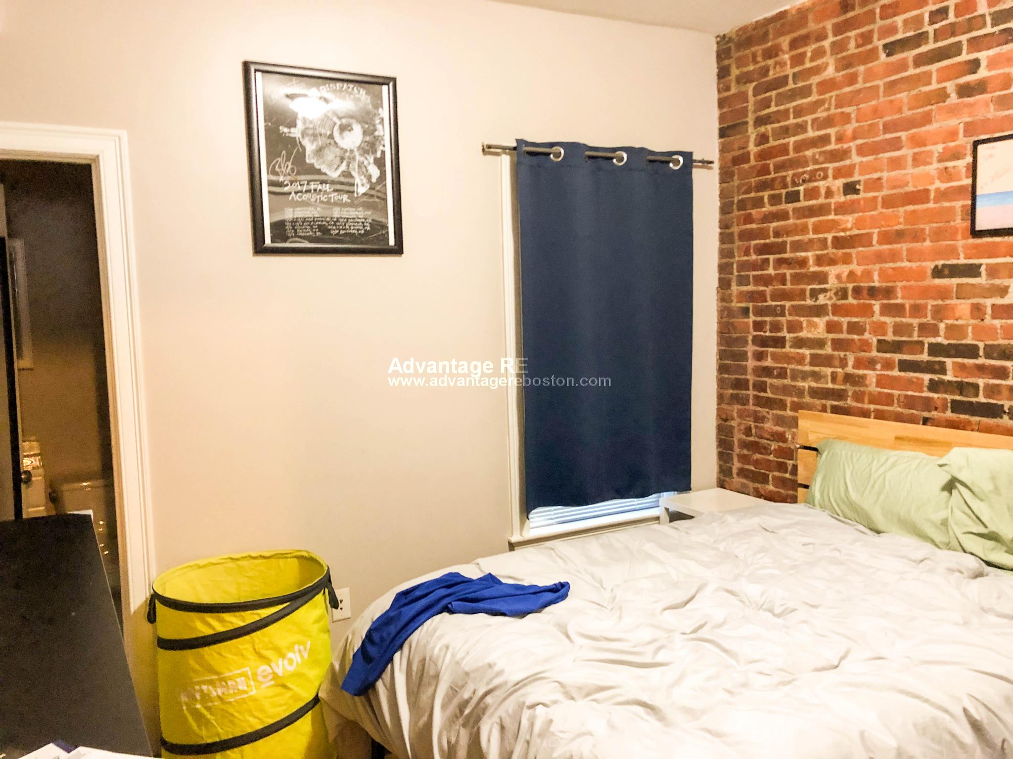 2 bed, 2 bath apartment for rent at 23 Saint Lukes Rd Unit NA, Allston — photo 3 of 13