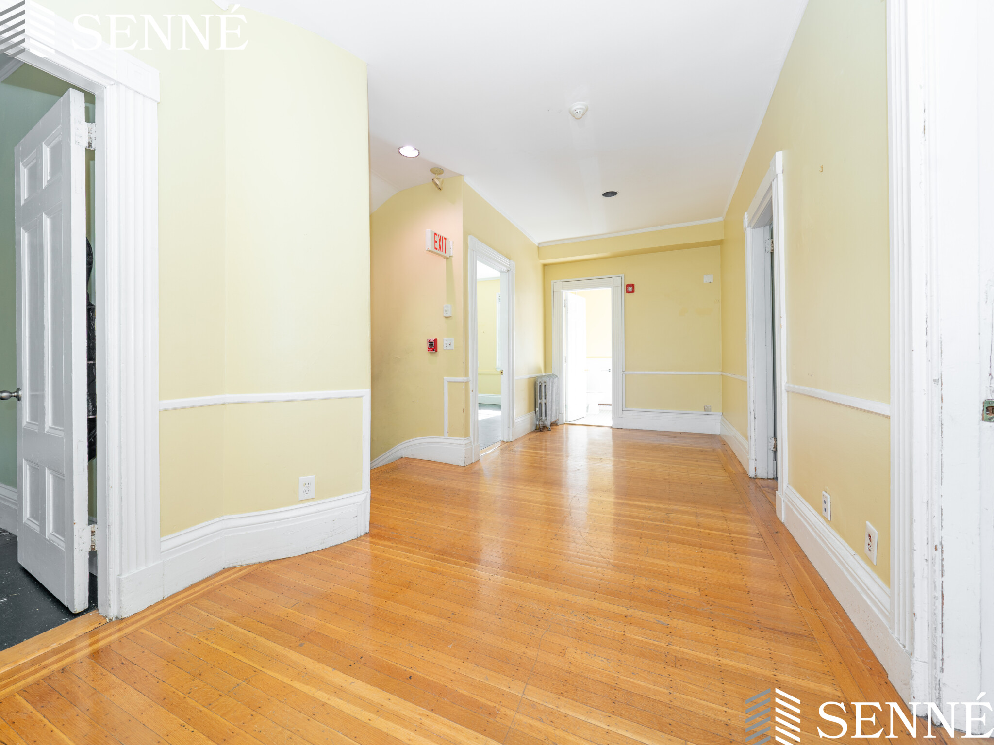 8+ bed, 3.5 bath apartment for rent at 2 Garden St Unit 0, Harvard Square — photo 17 of 23