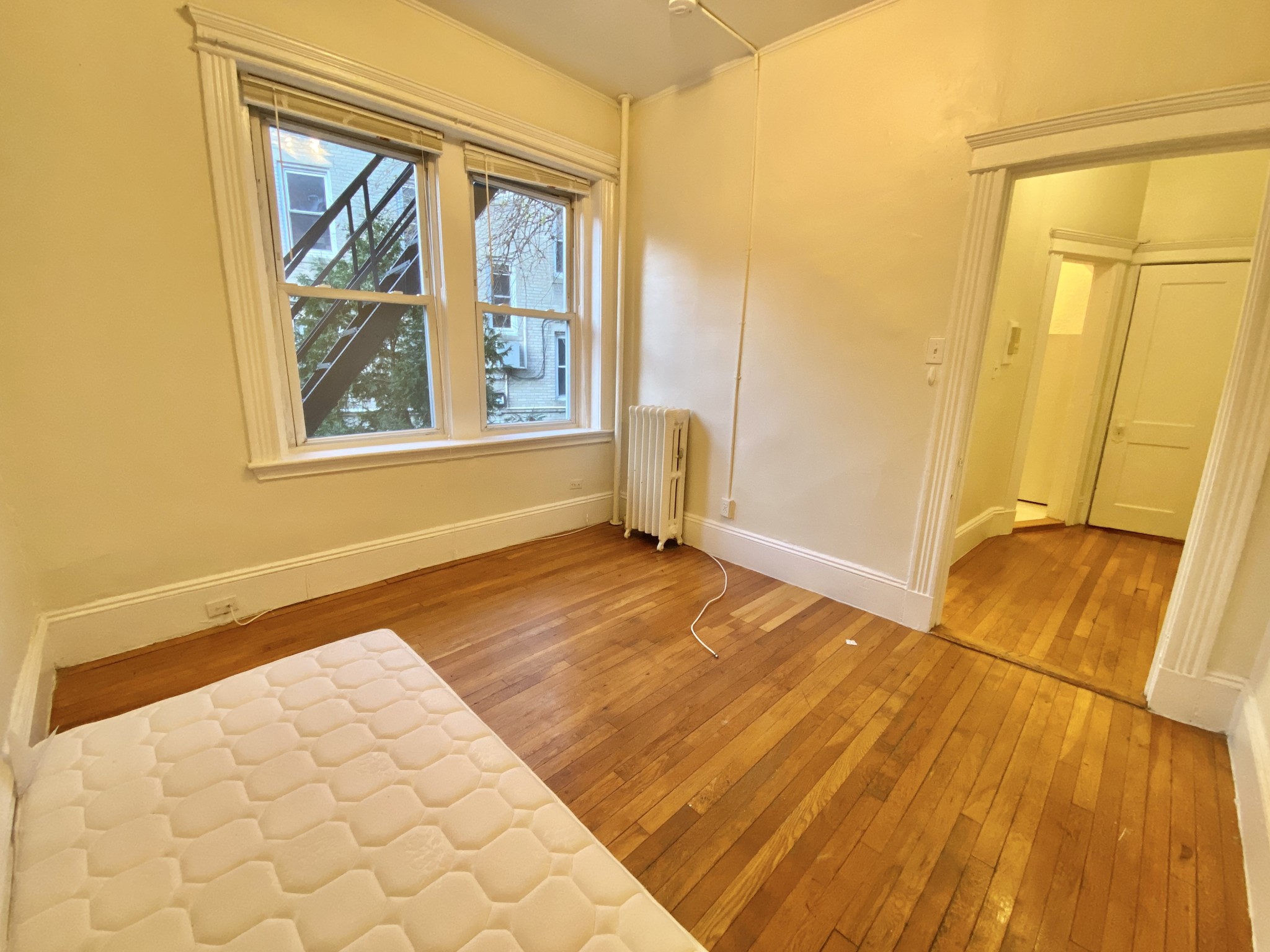 Studio bed, 1 bath apartment for rent at 108 Gordon St Unit 2, Brighton — photo 2 of 8