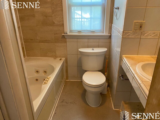 2 bed, 1 bath apartment for rent at 11 Hazel St Unit 1, West Cambridge — photo 3 of 14