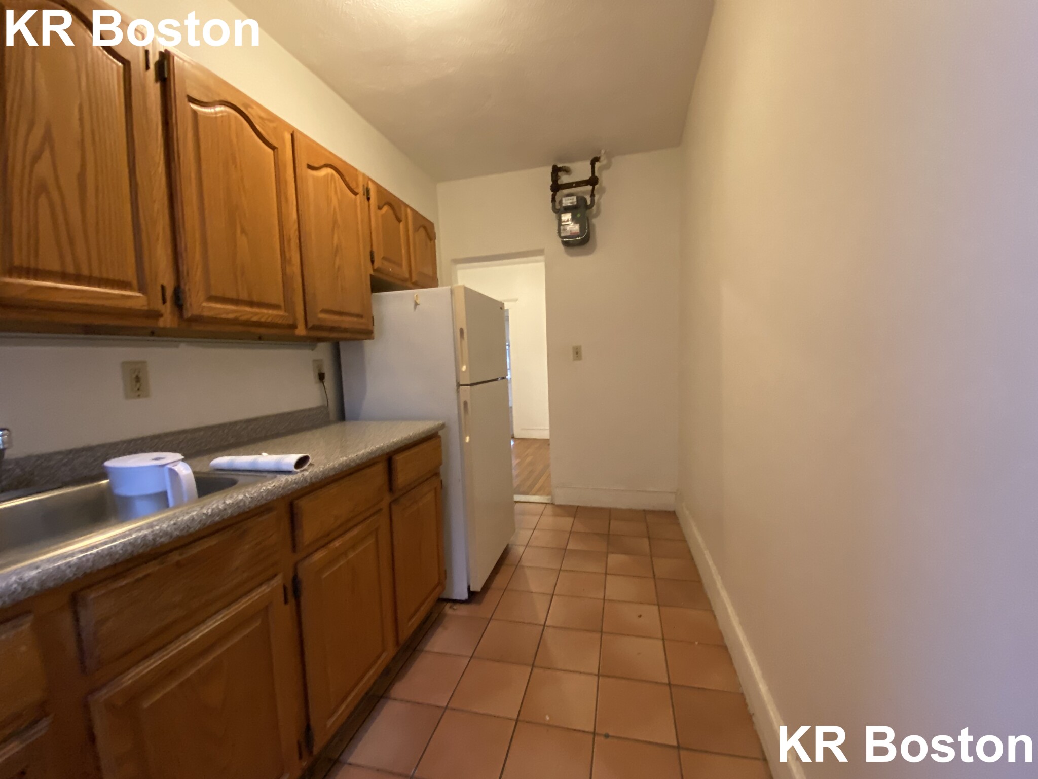 1 bed, 1 bath apartment for rent at 17 Scottfield Rd Unit 3, Allston — photo 4 of 9