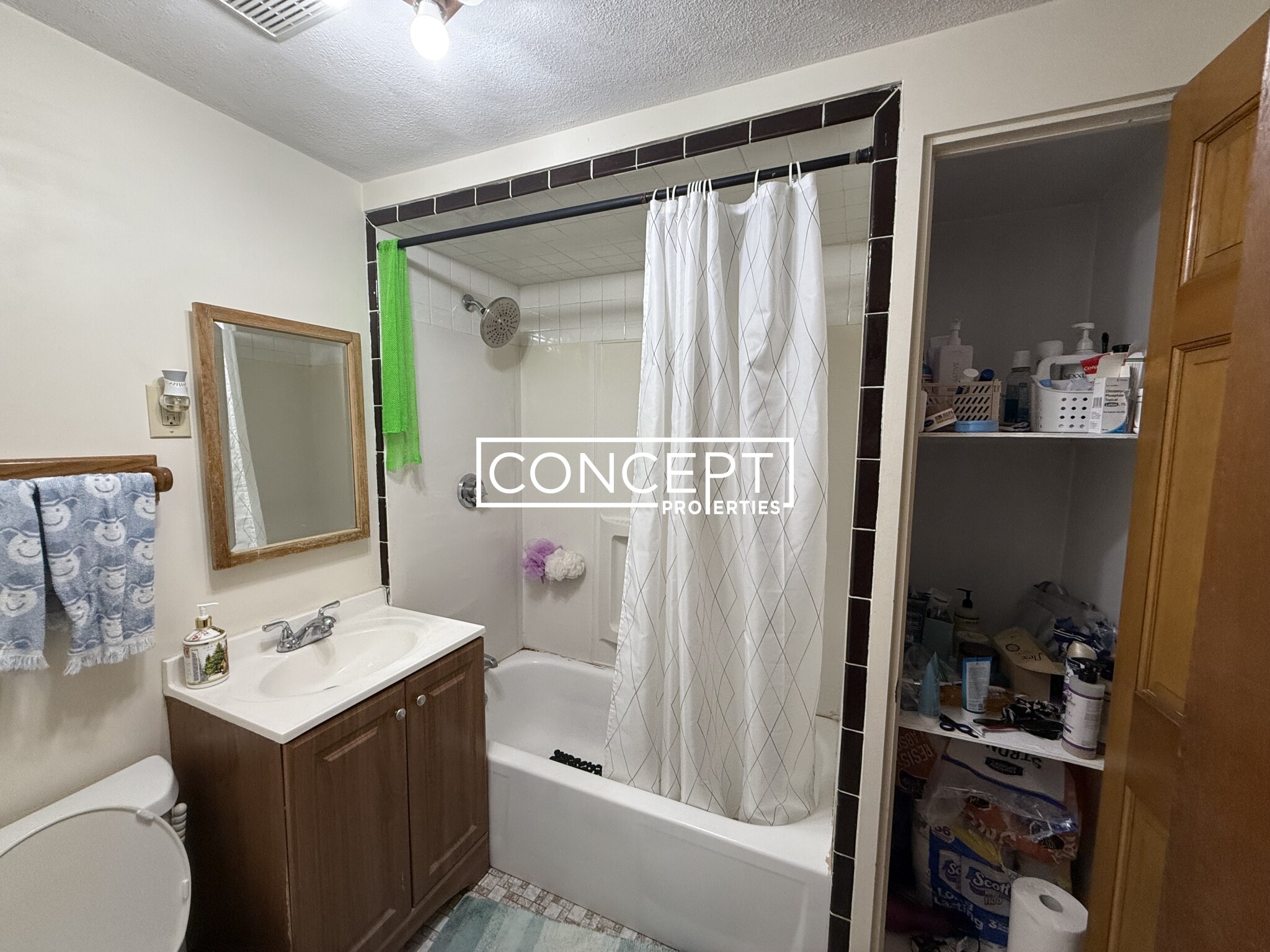 27 Princeton St, South Medford