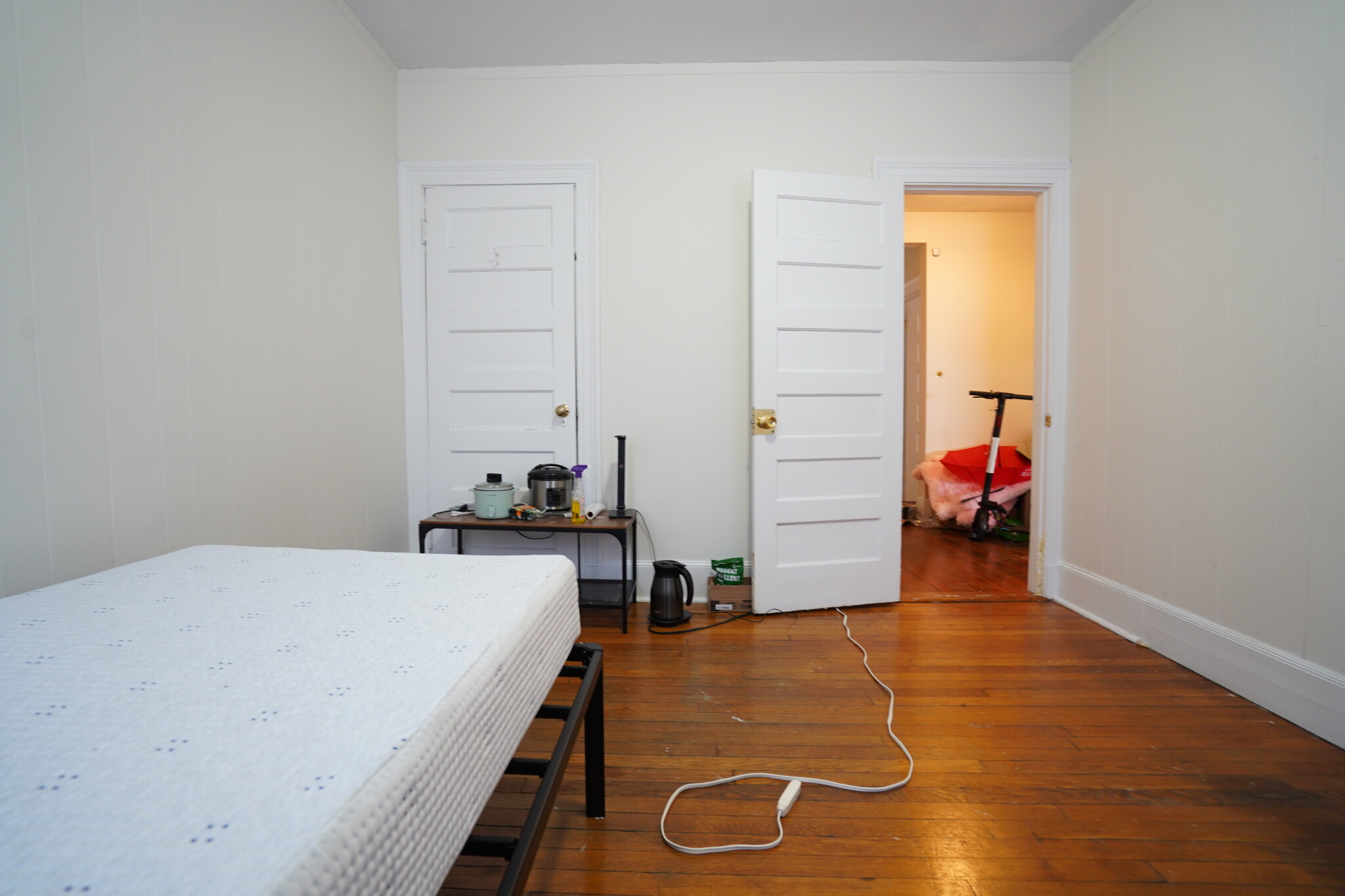 4 Ashford Ct, Allston