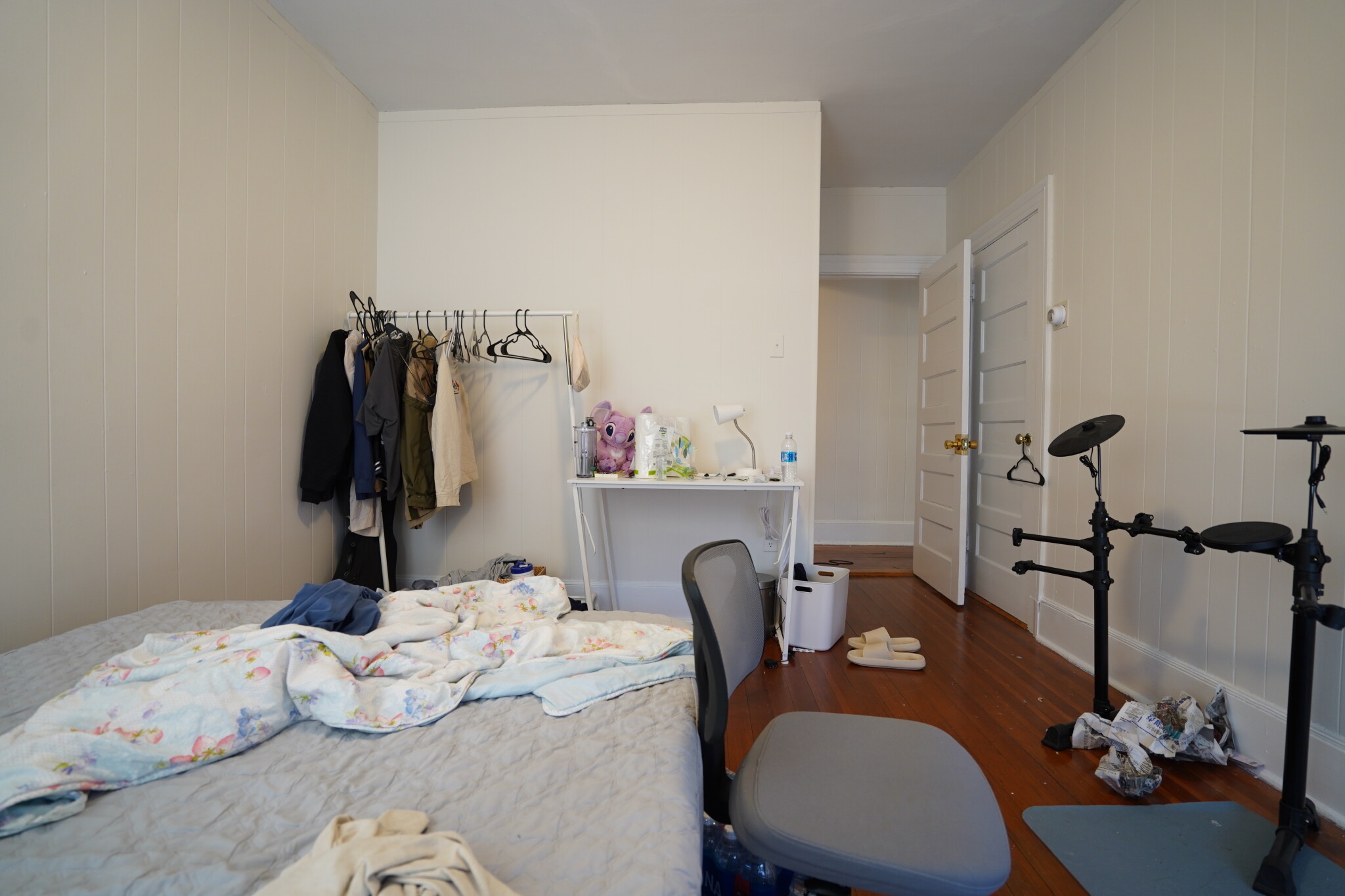 4 Ashford Ct, Allston