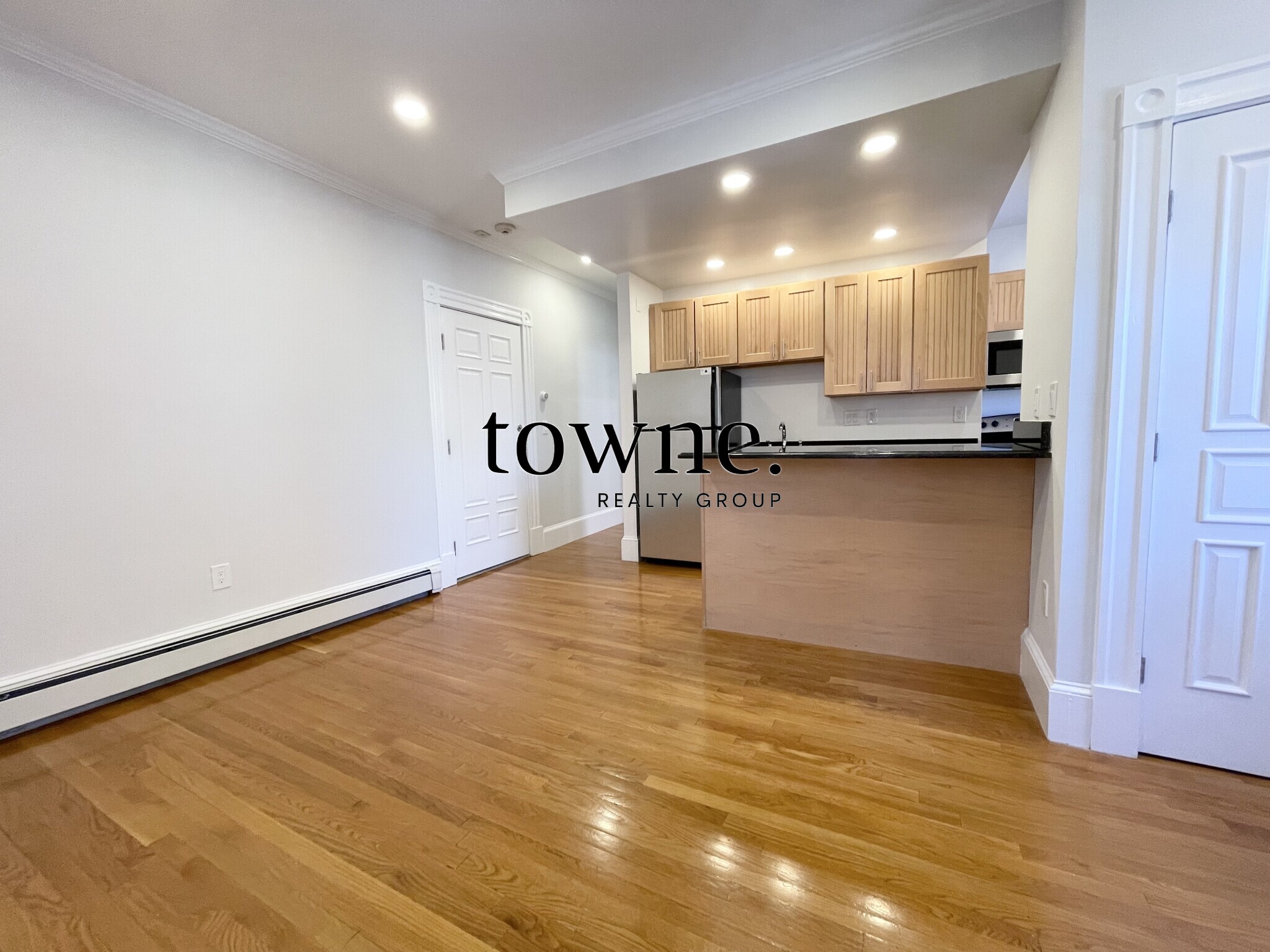 195 Commonwealth Ave, Back Bay