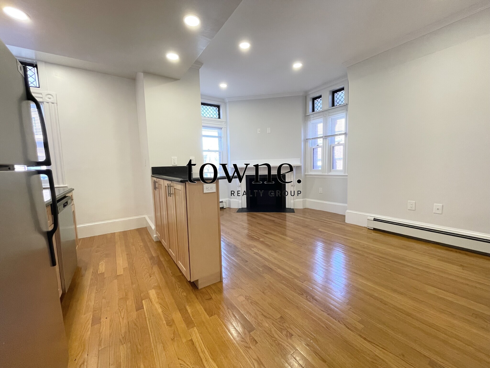 195 Commonwealth Ave, Back Bay