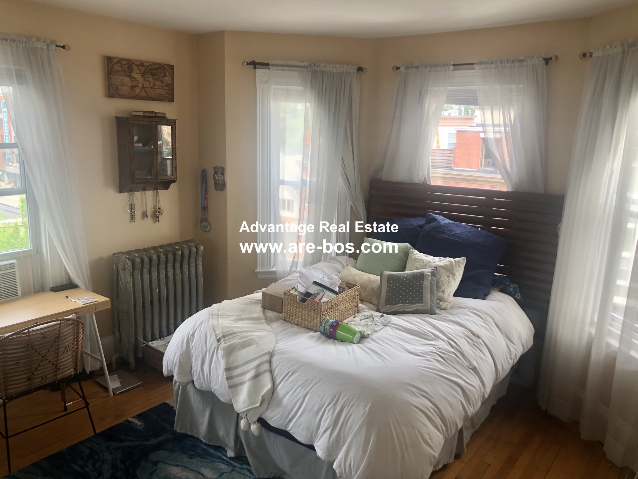 4 bed, 1 bath apartment for rent at 68 Boylston St Unit 6, Brookline Village — photo 6 of 17
