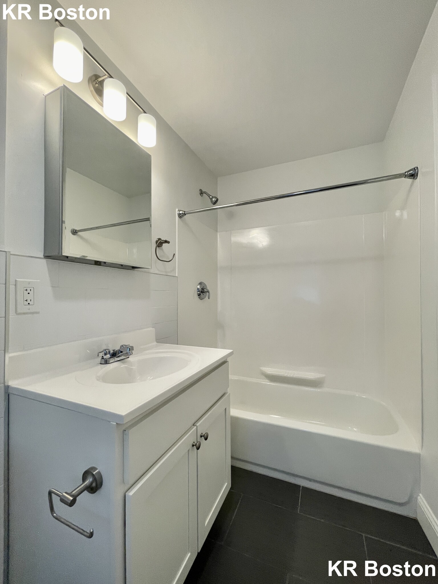 2 bed, 1 bath apartment for rent at 110 Sutherland Rd Unit N, Brighton — photo 9 of 16