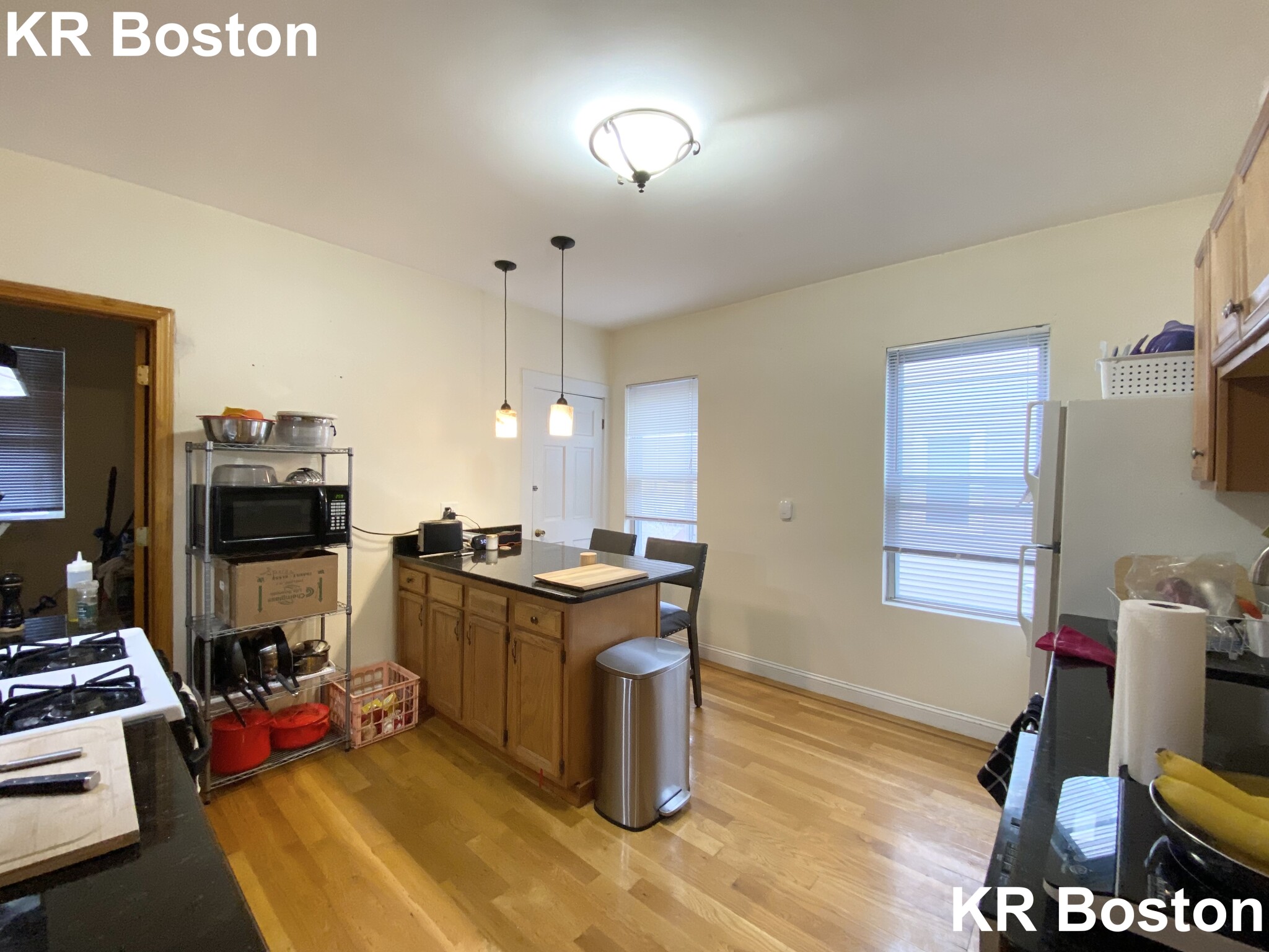 3 bed, 1.5 bath apartment for rent at 47 Easton St Unit 2, Allston — photo 9 of 46