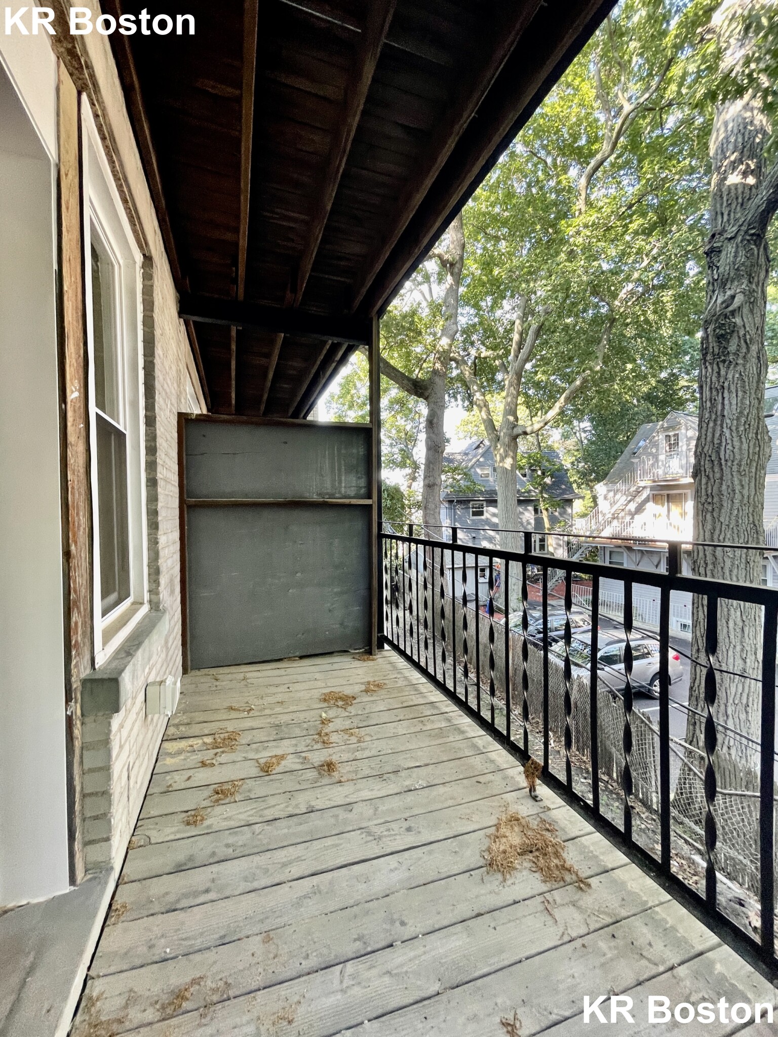 1 bed, 1 bath apartment for rent at 112 Sutherland Rd Unit A, Brighton — photo 6 of 11