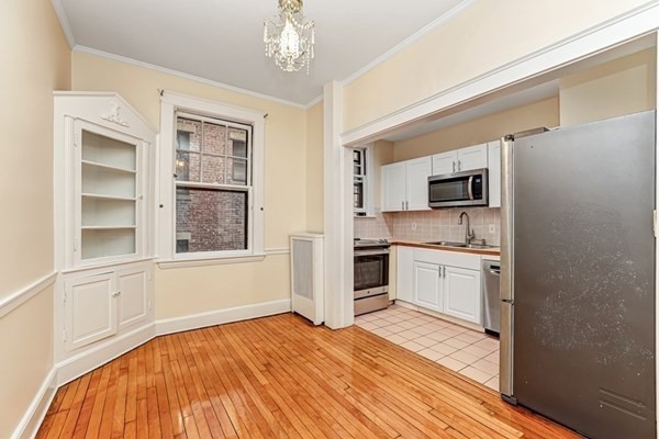 2 bed, 1 bath apartment for rent at 131 Freeman St Unit 1A, Coolidge Corner — photo 9 of 14