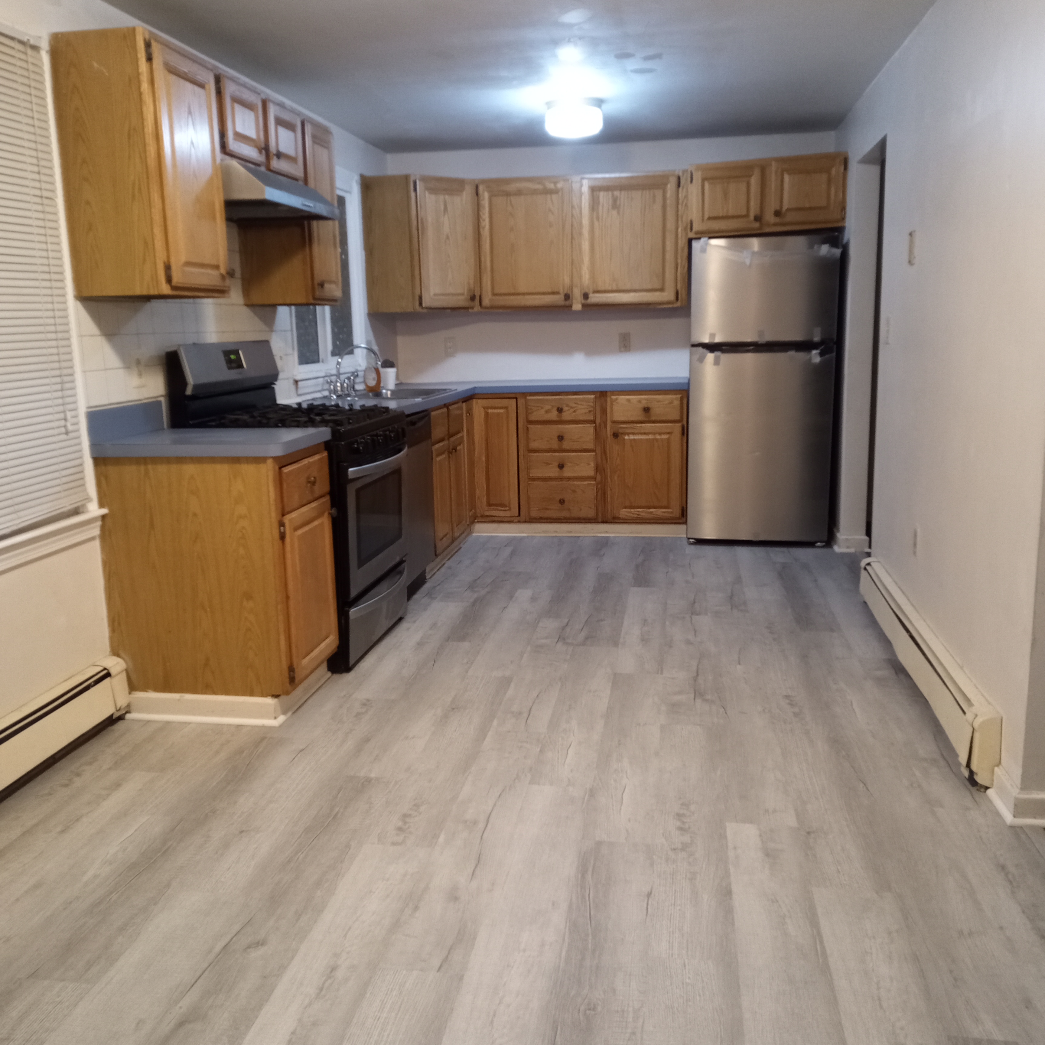 3 bed, 1.5 bath apartment for rent at 190 Arlington St Unit 2, Quincy — photo 3 of 10