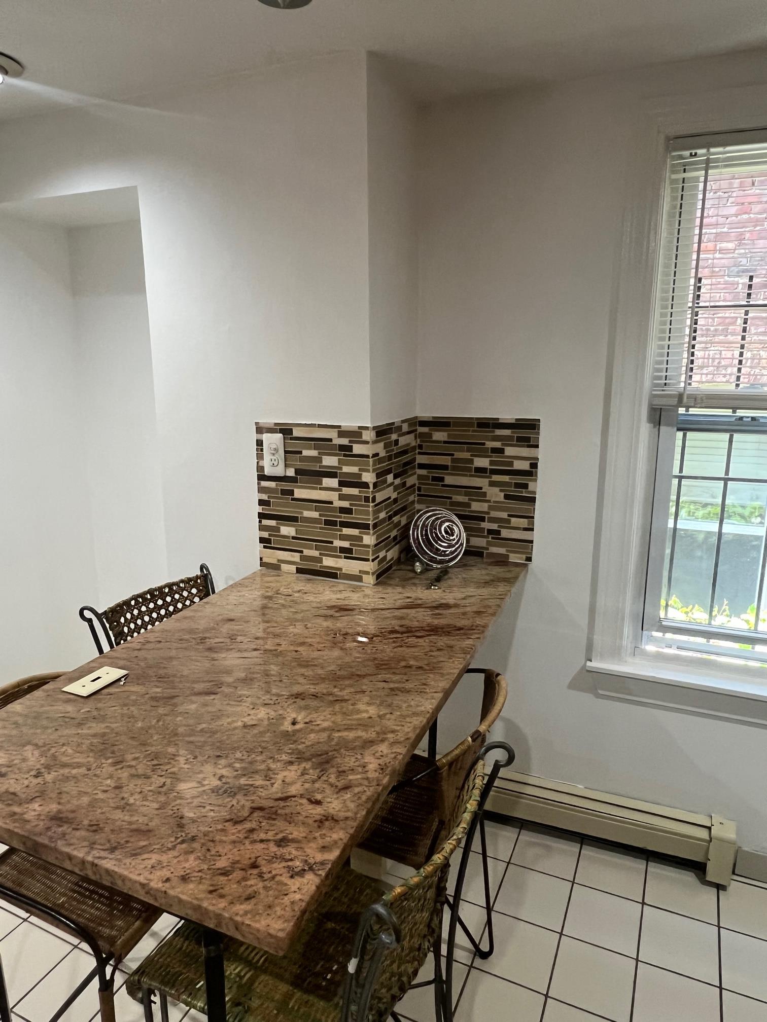 3 bed, 1 bath apartment for rent at 11 Chilcott Pl Unit 1, Jamaica Plain — photo 3 of 21