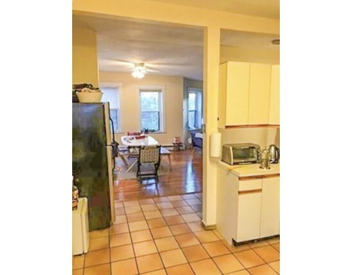 3 bed, 1 bath apartment for rent at 260 Aspinwall Ave Unit 3, Brookline Village — photo 8 of 11