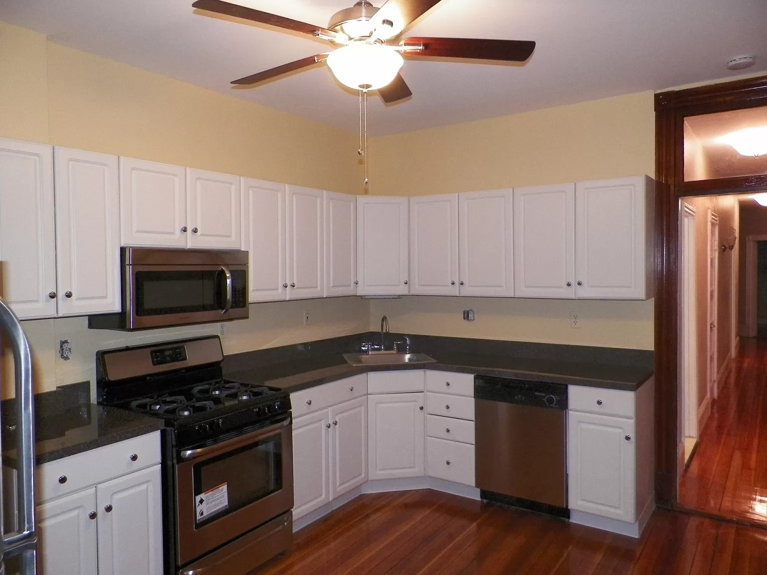 3 bed, 2 bath apartment for rent at 83 Farragut Rd Unit 1, South Boston — photo 2 of 11