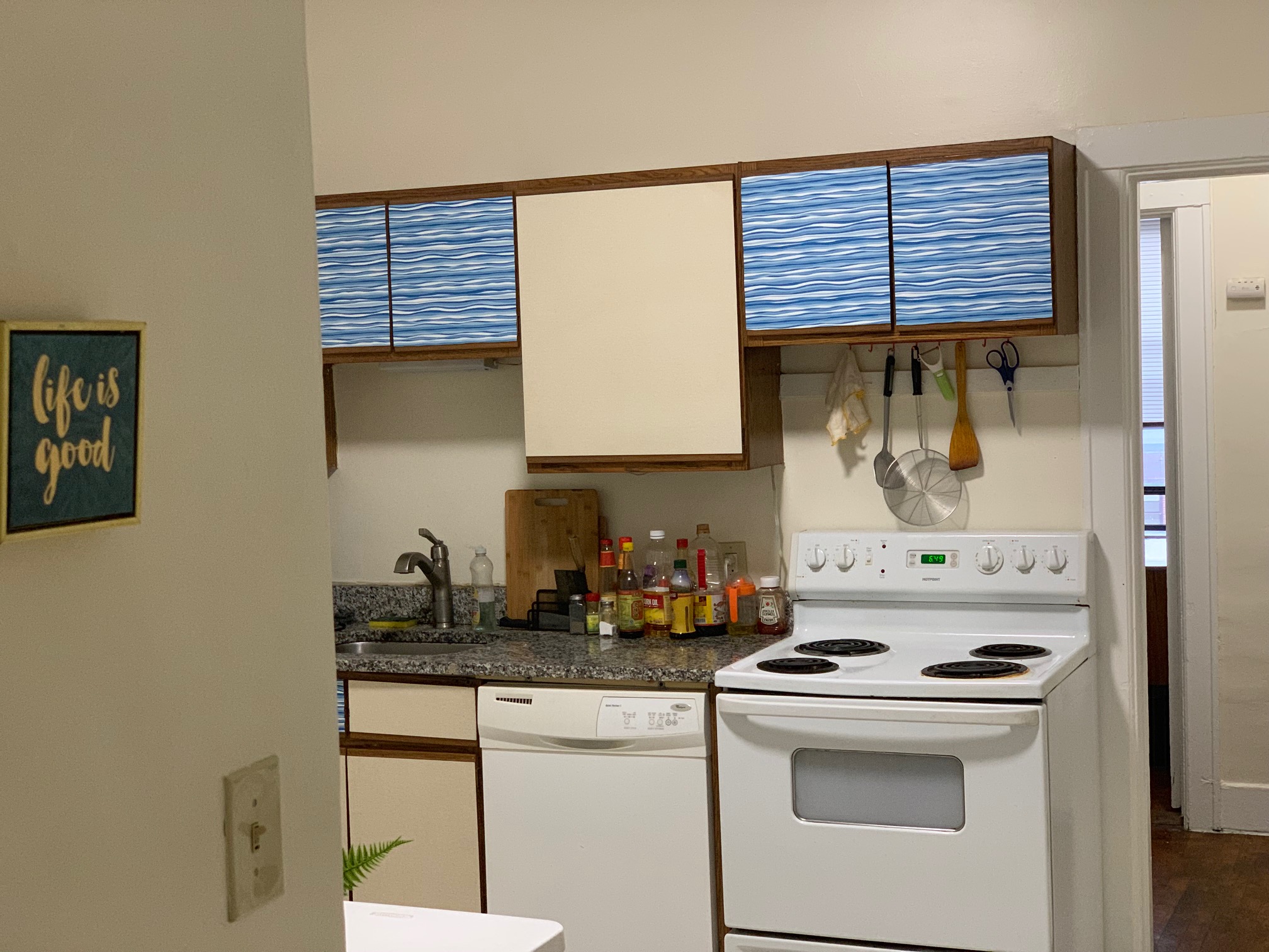 3 bed, 1 bath apartment for rent at 16 Park Vale Ave Unit 10, Allston — photo 3 of 4