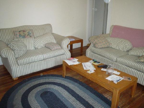 4 bed, 1 bath apartment for rent at 123 Brook St Unit 1, Coolidge Corner — photo 6 of 7